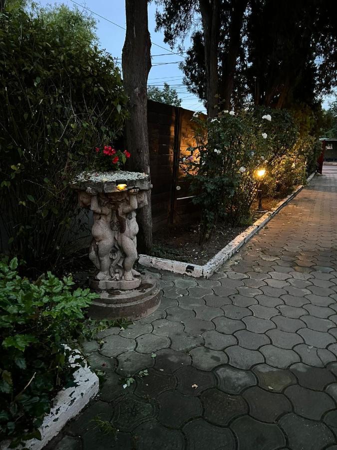 Vila Toscana Timişoara Exteriör bild